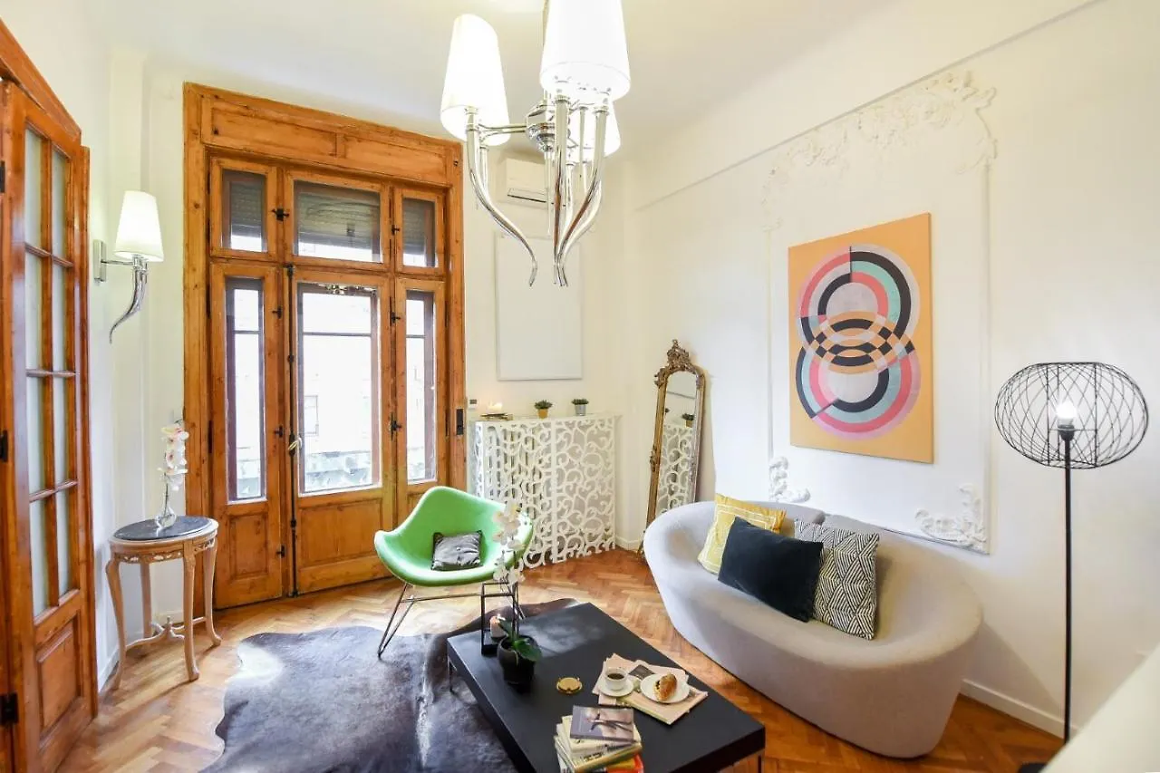Love.Travel.Explore ♥️Apt W/ Balcony In Old Town Bucareste 0*,